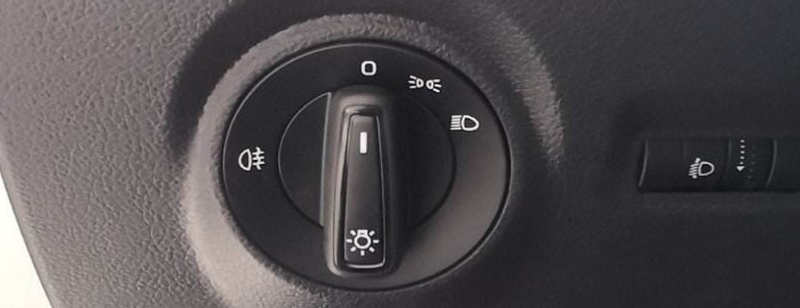示廓灯是哪一个开关，示廓灯是机动车辆的大灯组合开关